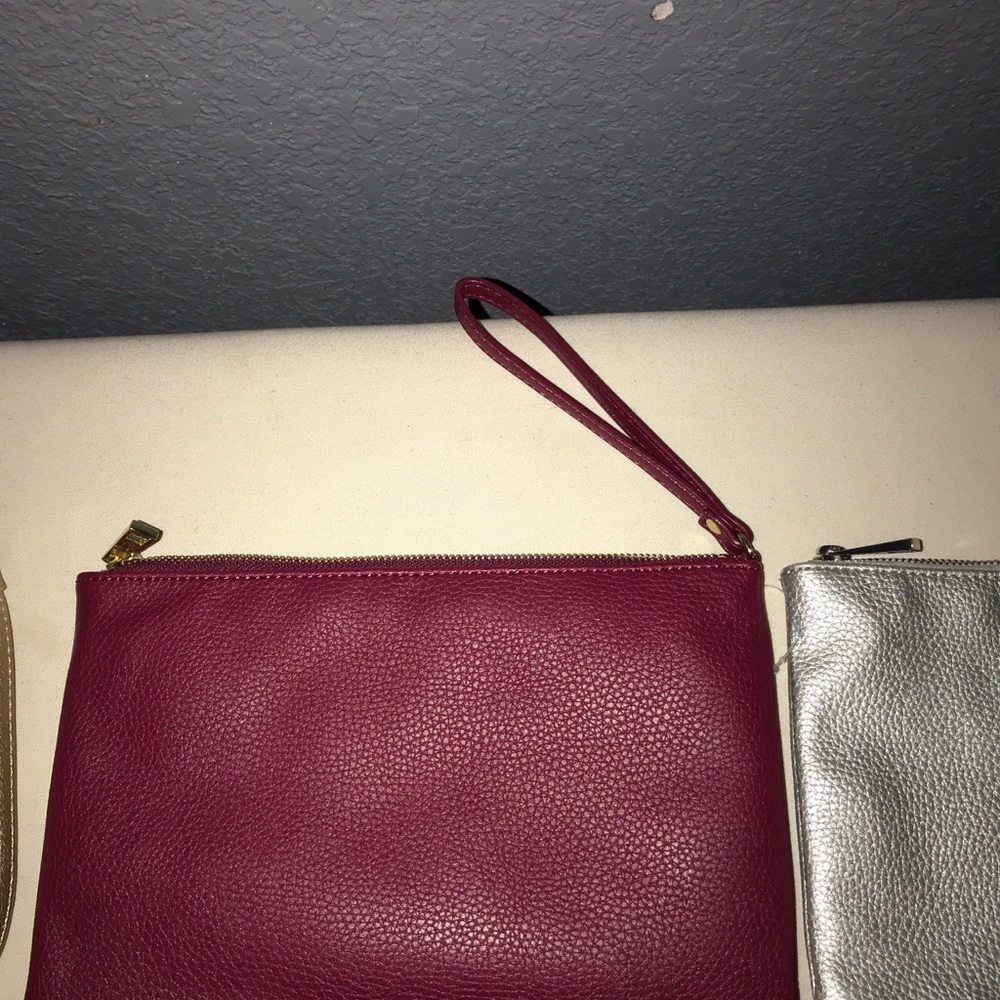 Gap clutch/ large wristlet
